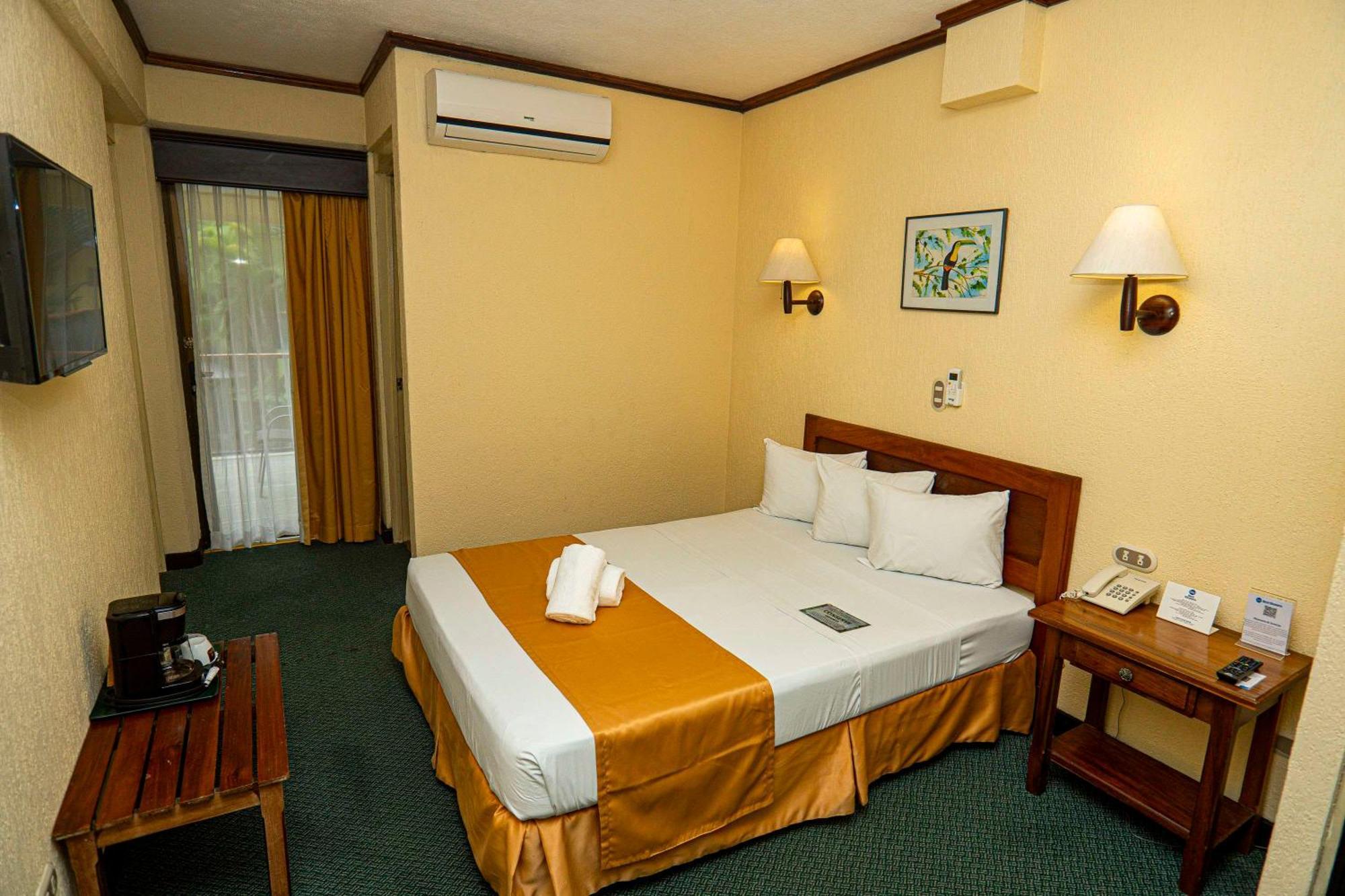 Best Western Hotel & Casino Kamuk Manuel Antonio Exterior photo